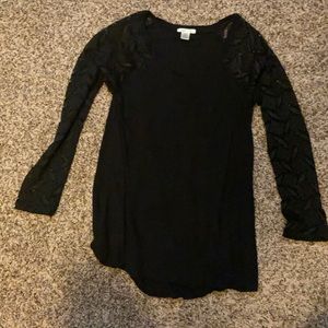 Medium size long sleeve from wet seal
